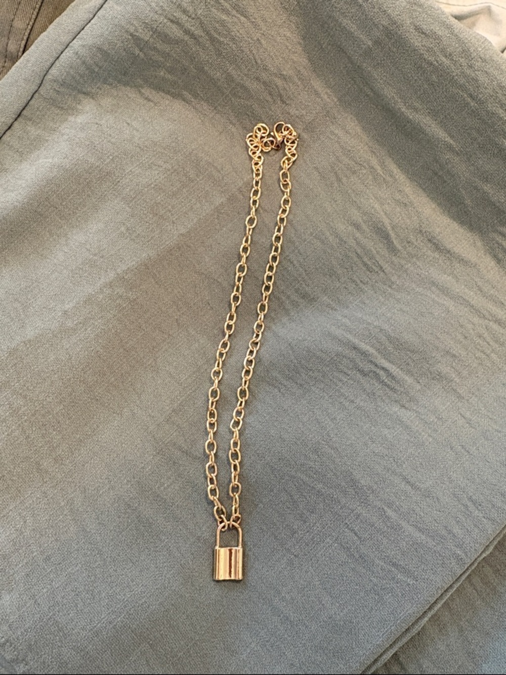 Gold Padlock Pendant Chain Necklace - Women Jewelry
